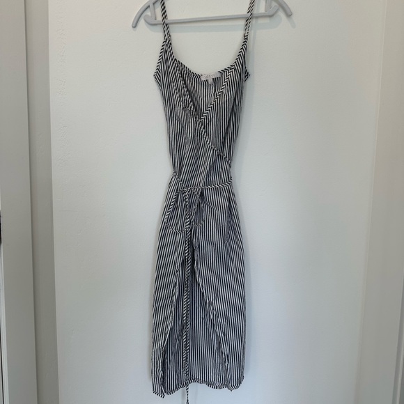 Wayf striped midi wrap dress - Picture 2 of 4